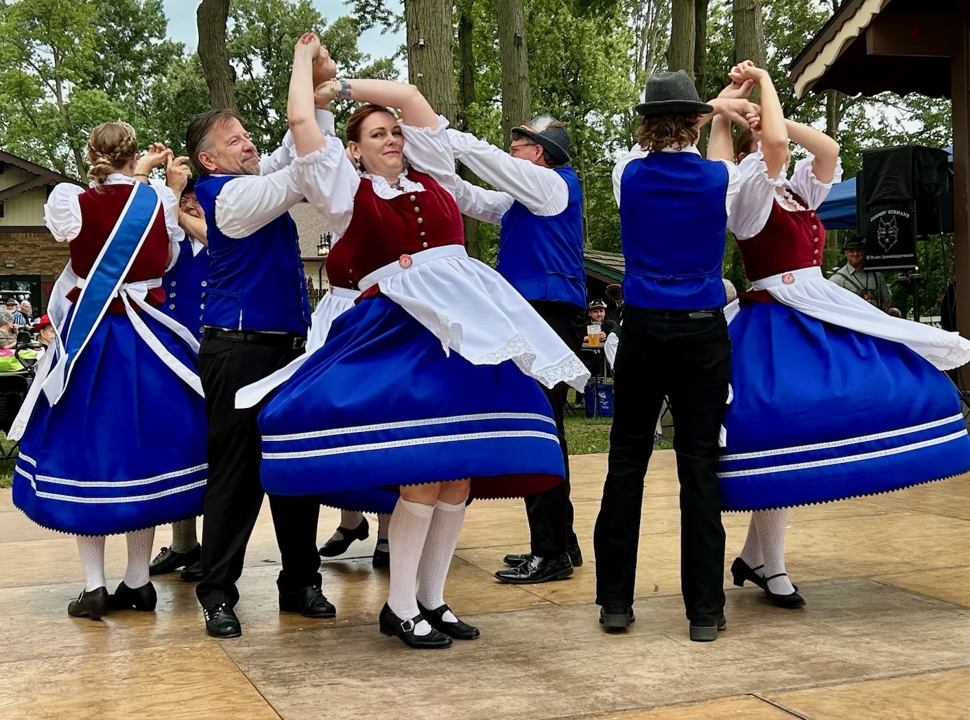 Volksdansen Folk Dances – Deutsche Volkstanz Gruppe